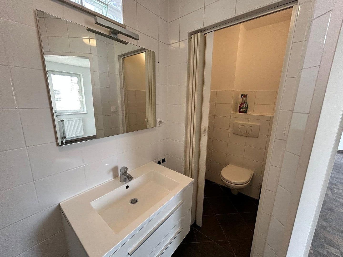 Pronájem domu 130 m², pozemek 589 m², Maria Lourd Weg 9, Enzersfel im Weinviertel, Dolní Rakousko Pronájem domu 130 m², pozemek 589 m², Maria Lourd Weg 9, Enzersfel im Weinviertel, Dolní Rakousko