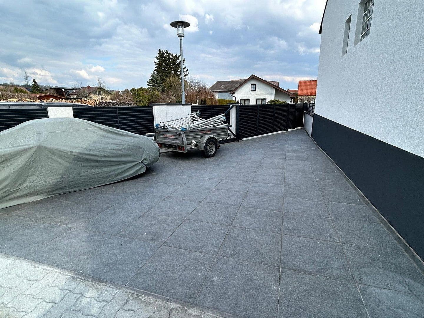 Pronájem domu 130 m², pozemek 589 m², Maria Lourd Weg 9, Enzersfel im Weinviertel, Dolní Rakousko Pronájem domu 130 m², pozemek 589 m², Maria Lourd Weg 9, Enzersfel im Weinviertel, Dolní Rakousko
