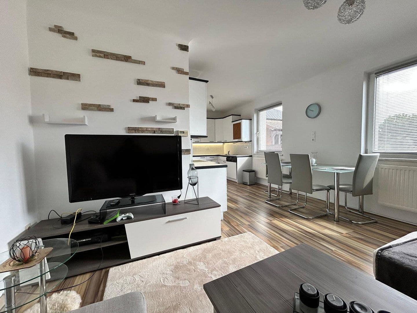 Pronájem domu 130 m², pozemek 589 m², Maria Lourd Weg 9, Enzersfel im Weinviertel, Dolní Rakousko Pronájem domu 130 m², pozemek 589 m², Maria Lourd Weg 9, Enzersfel im Weinviertel, Dolní Rakousko