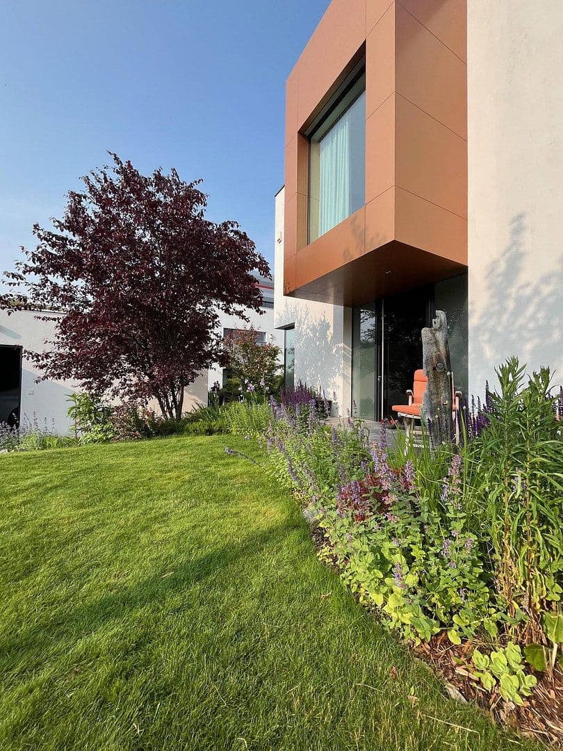 Prodej domu 173 m², pozemek 610 m², Zwenkau, Sasko Prodej domu 173 m², pozemek 610 m², Zwenkau, Sasko