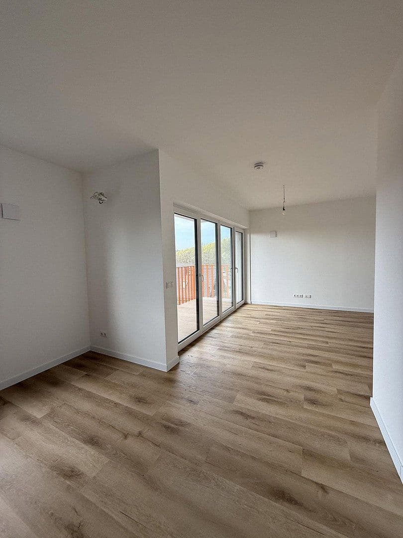 Pronájem bytu 4+1 110 m², Alt-Biesdorf 49, Berlin, Berlín Pronájem bytu 4+1 110 m², Alt-Biesdorf 49, Berlin, Berlín