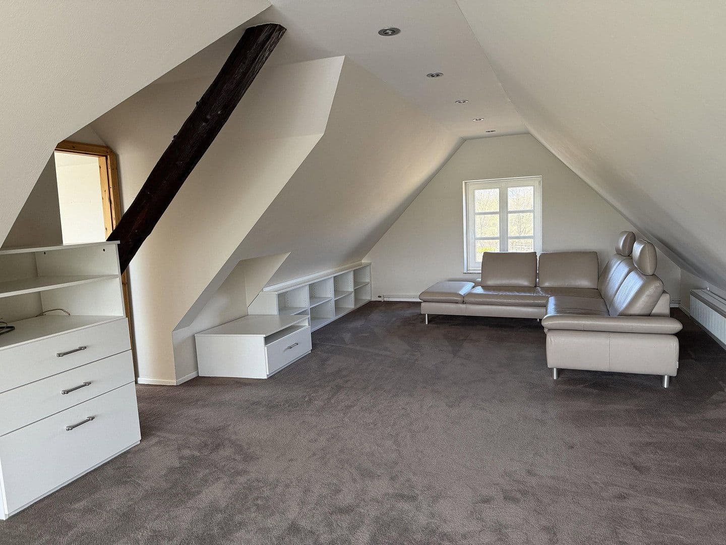 Prodej domu 445 m², pozemek 1.775 m², Wentorf (Amt Sandesneben), Šlesvicko-Holštýnsko Prodej domu 445 m², pozemek 1.775 m², Wentorf (Amt Sandesneben), Šlesvicko-Holštýnsko