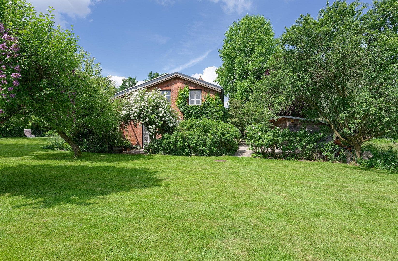 Prodej domu 445 m², pozemek 1.775 m², Wentorf (Amt Sandesneben), Šlesvicko-Holštýnsko Prodej domu 445 m², pozemek 1.775 m², Wentorf (Amt Sandesneben), Šlesvicko-Holštýnsko