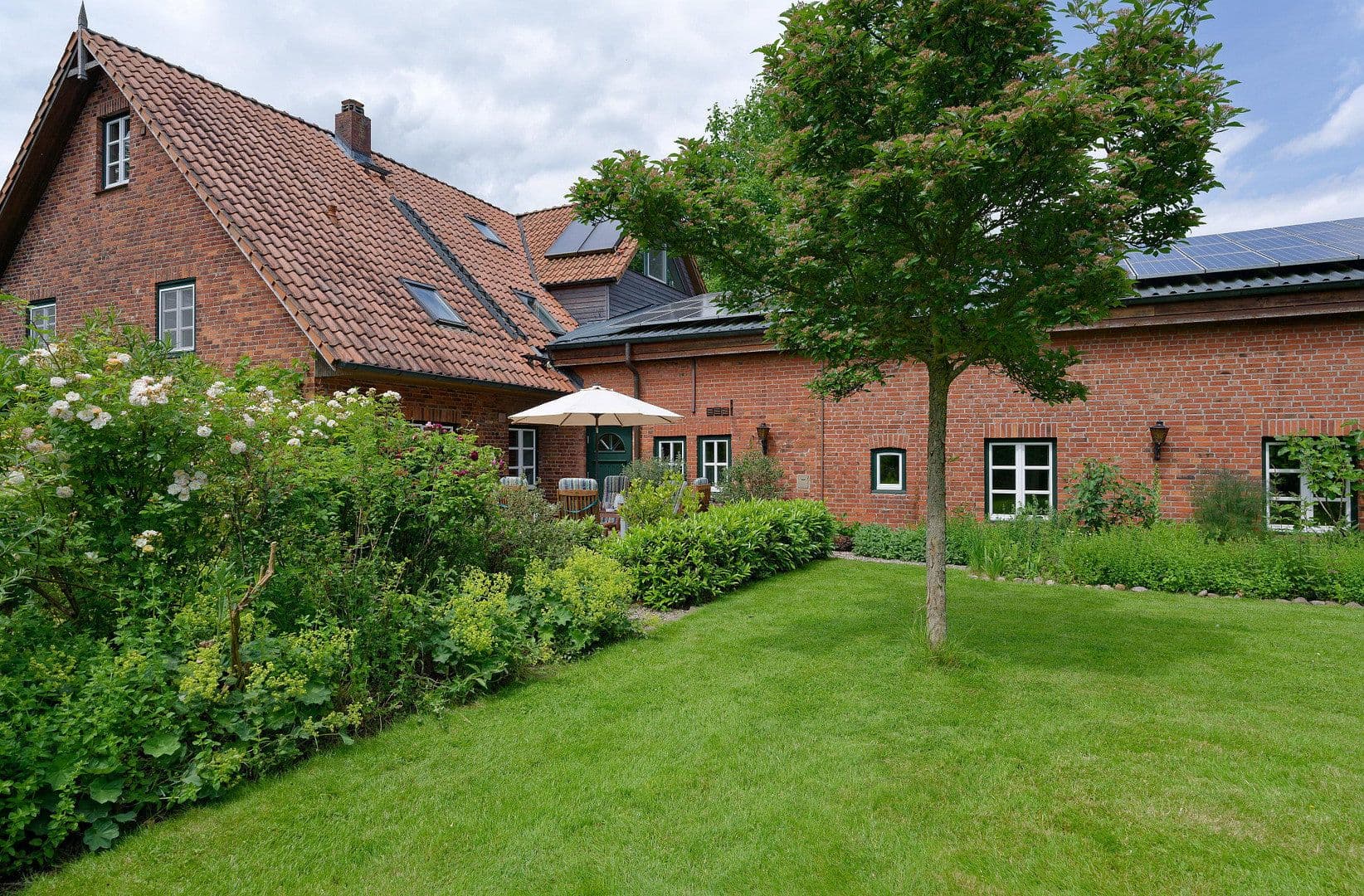 Prodej domu 445 m², pozemek 1.775 m², Wentorf (Amt Sandesneben), Šlesvicko-Holštýnsko Prodej domu 445 m², pozemek 1.775 m², Wentorf (Amt Sandesneben), Šlesvicko-Holštýnsko