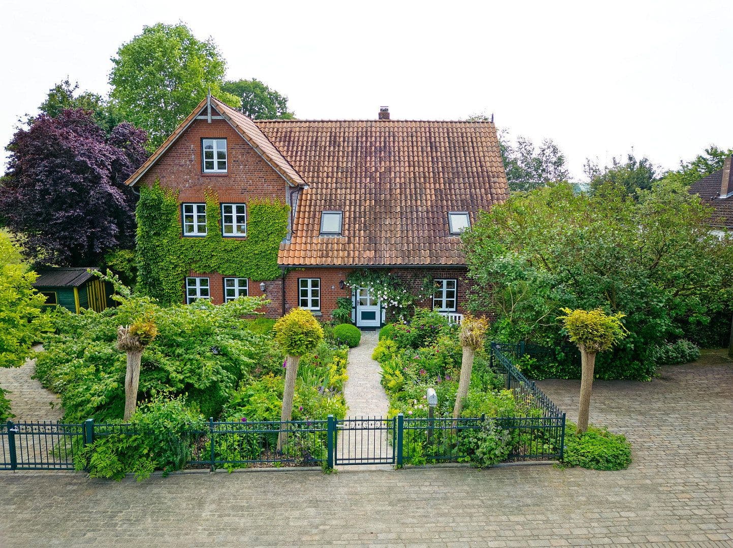 Prodej domu 445 m², pozemek 1.775 m², Wentorf (Amt Sandesneben), Šlesvicko-Holštýnsko Prodej domu 445 m², pozemek 1.775 m², Wentorf (Amt Sandesneben), Šlesvicko-Holštýnsko