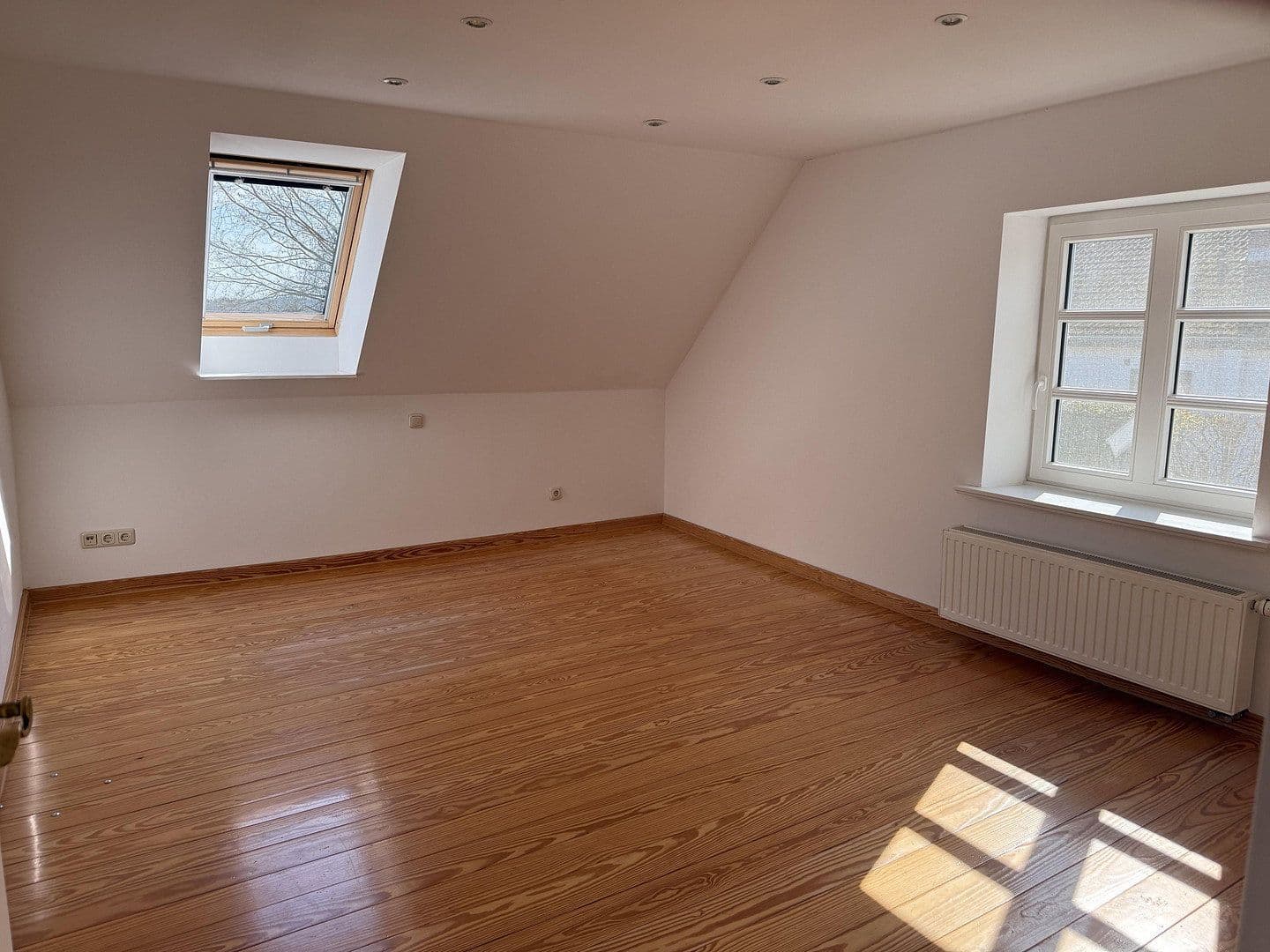 Prodej domu 445 m², pozemek 1.775 m², Wentorf (Amt Sandesneben), Šlesvicko-Holštýnsko Prodej domu 445 m², pozemek 1.775 m², Wentorf (Amt Sandesneben), Šlesvicko-Holštýnsko