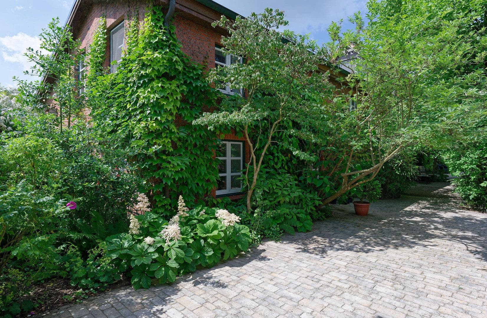 Prodej domu 445 m², pozemek 1.775 m², Wentorf (Amt Sandesneben), Šlesvicko-Holštýnsko Prodej domu 445 m², pozemek 1.775 m², Wentorf (Amt Sandesneben), Šlesvicko-Holštýnsko