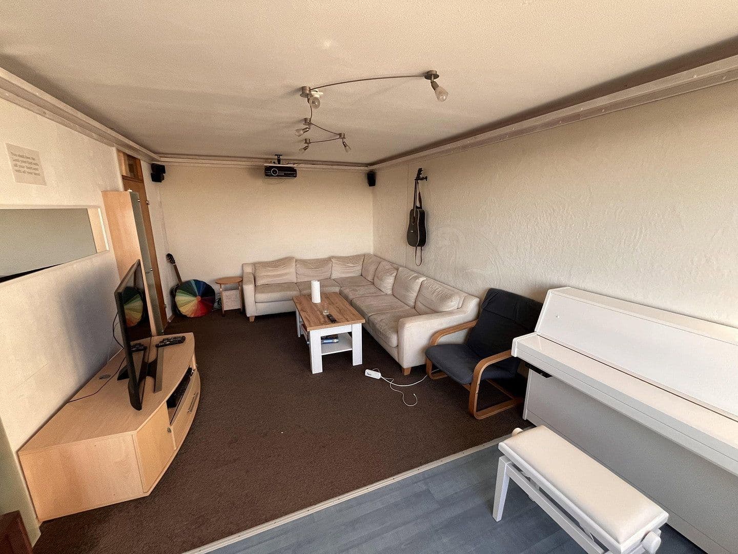 Prodej bytu 6+1 132 m², Stuttgart, Bádensko-Württembersko Prodej bytu 6+1 132 m², Stuttgart, Bádensko-Württembersko