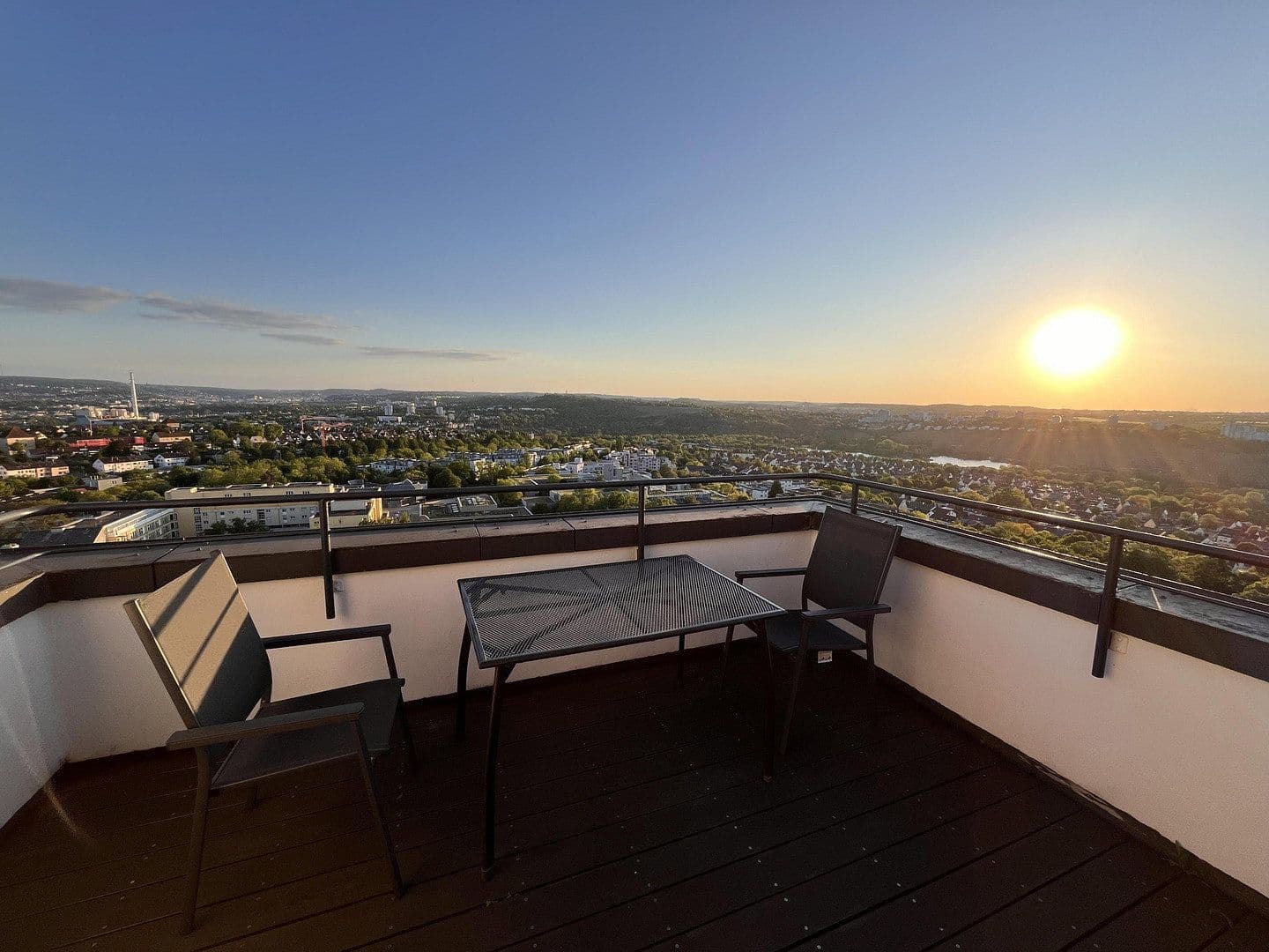 Prodej bytu 6+1 132 m², Stuttgart, Bádensko-Württembersko Prodej bytu 6+1 132 m², Stuttgart, Bádensko-Württembersko