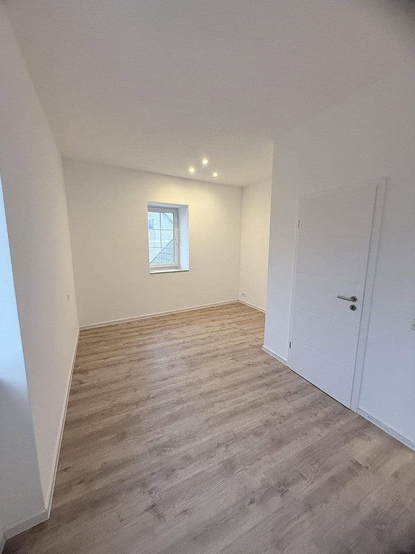 Pronájem bytu 2+1 65 m², Goethestadt Bad Lauchstädt, Sasko-Anhaltsko Pronájem bytu 2+1 65 m², Goethestadt Bad Lauchstädt, Sasko-Anhaltsko