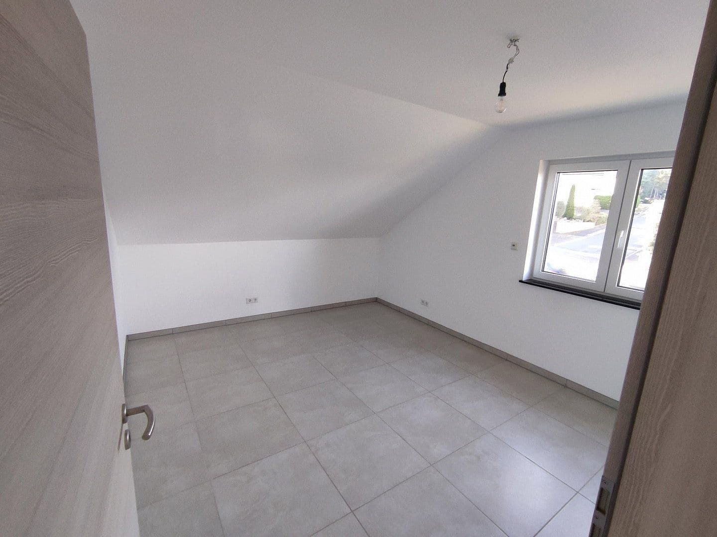 Prodej domu 145 m², pozemek 317 m², Mechernich, Severní Porýní-Vestfálsko Prodej domu 145 m², pozemek 317 m², Mechernich, Severní Porýní-Vestfálsko