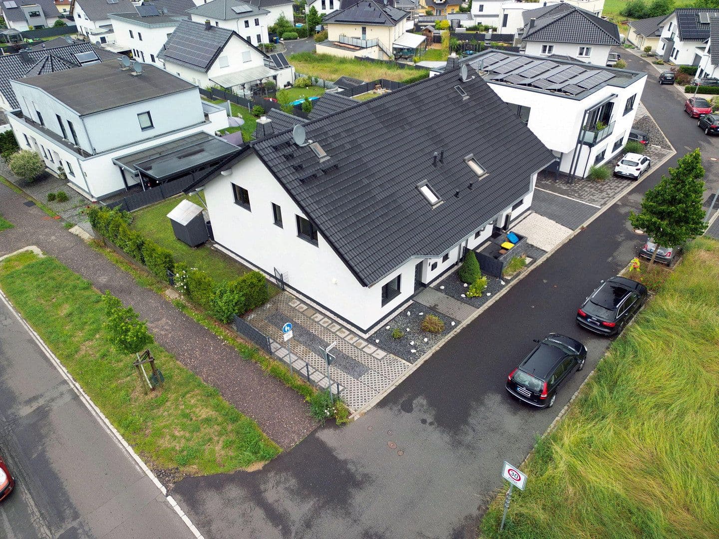 Prodej domu 145 m², pozemek 317 m², Mechernich, Severní Porýní-Vestfálsko Prodej domu 145 m², pozemek 317 m², Mechernich, Severní Porýní-Vestfálsko