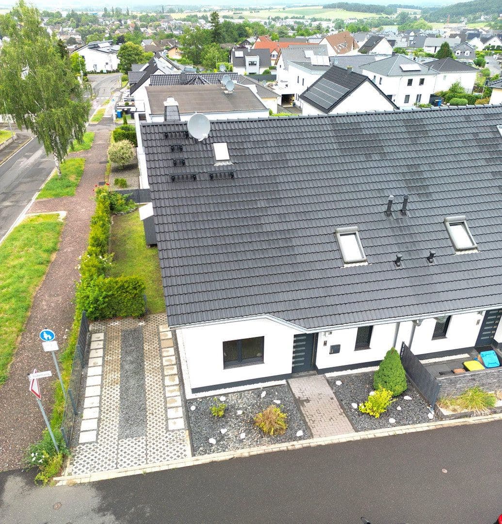Prodej domu 145 m², pozemek 317 m², Mechernich, Severní Porýní-Vestfálsko Prodej domu 145 m², pozemek 317 m², Mechernich, Severní Porýní-Vestfálsko