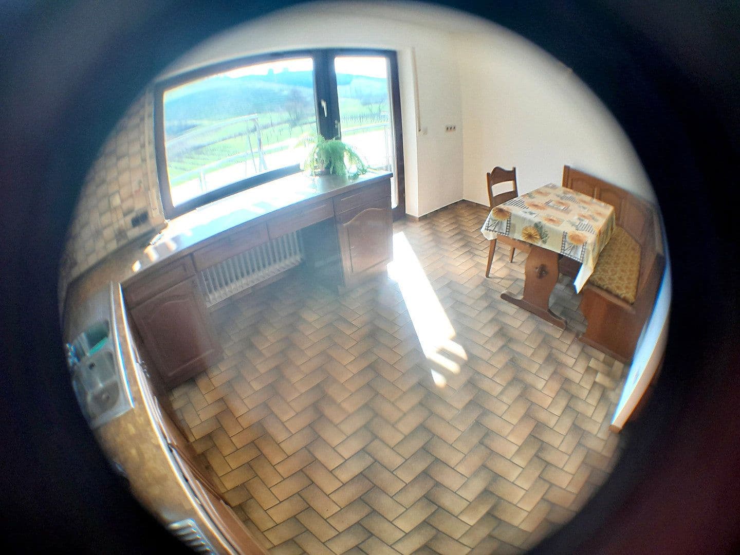 Pronájem bytu 3+1 100 m², Oberkirch, Bádensko-Württembersko Pronájem bytu 3+1 100 m², Oberkirch, Bádensko-Württembersko