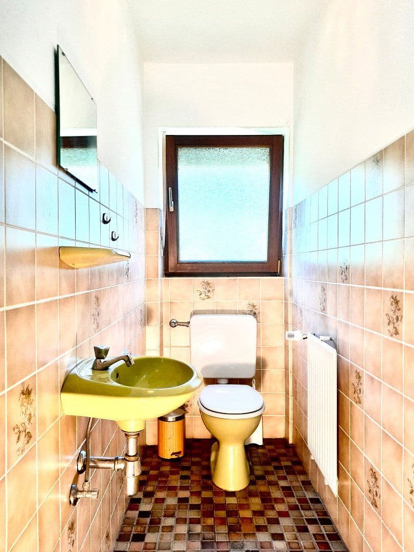 Pronájem bytu 3+1 100 m², Oberkirch, Bádensko-Württembersko Pronájem bytu 3+1 100 m², Oberkirch, Bádensko-Württembersko