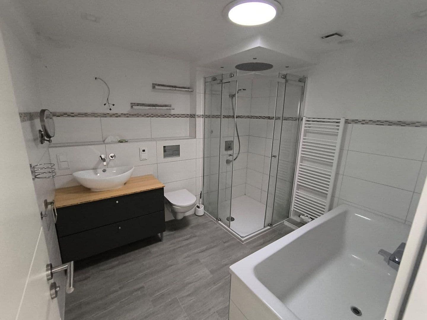 Prodej domu 103 m², pozemek 176 m², Meiergarten 17C, Ronnenberg, Dolní Sasko Prodej domu 103 m², pozemek 176 m², Meiergarten 17C, Ronnenberg, Dolní Sasko