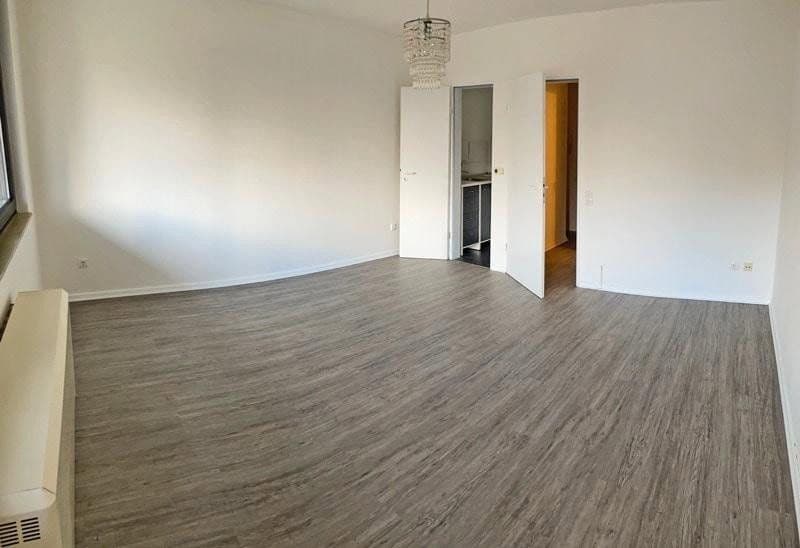 Pronájem bytu 1+1 29 m², Schölkestraße 6, Braunschweig, Dolní Sasko Pronájem bytu 1+1 29 m², Schölkestraße 6, Braunschweig, Dolní Sasko