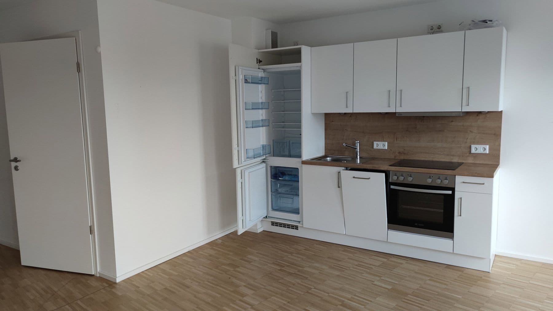 Pronájem bytu 1+1 35 m², Johanna-Dachs-Str. 34, Regensburg, Bavorsko Pronájem bytu 1+1 35 m², Johanna-Dachs-Str. 34, Regensburg, Bavorsko