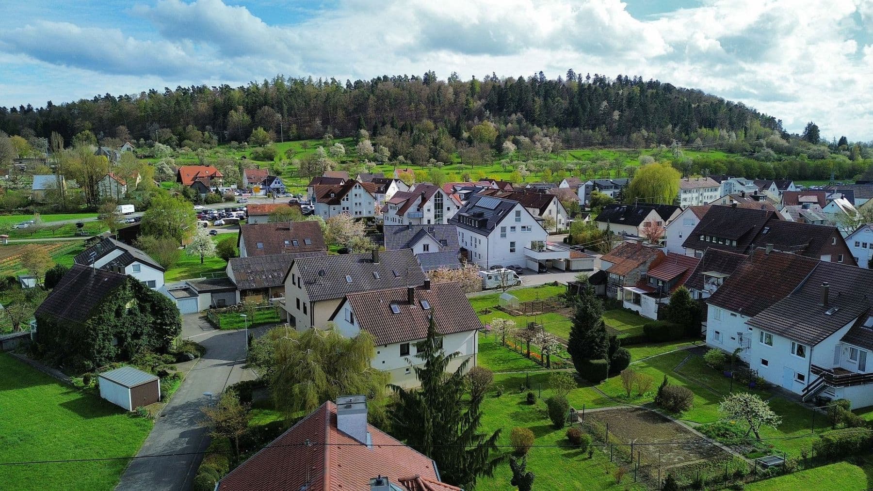 Pronájem domu 120 m², pozemek 110 m², Nufringen, Bádensko-Württembersko Pronájem domu 120 m², pozemek 110 m², Nufringen, Bádensko-Württembersko