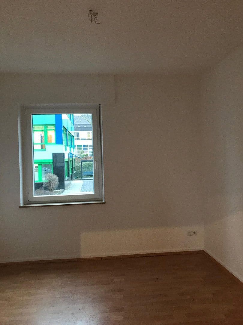 Pronájem bytu 3+1 70 m², Herwarthstr.99, Essen, Severní Porýní-Vestfálsko Pronájem bytu 3+1 70 m², Herwarthstr.99, Essen, Severní Porýní-Vestfálsko