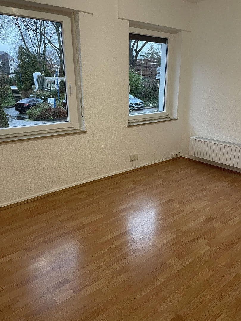 Pronájem bytu 3+1 70 m², Herwarthstr.99, Essen, Severní Porýní-Vestfálsko Pronájem bytu 3+1 70 m², Herwarthstr.99, Essen, Severní Porýní-Vestfálsko