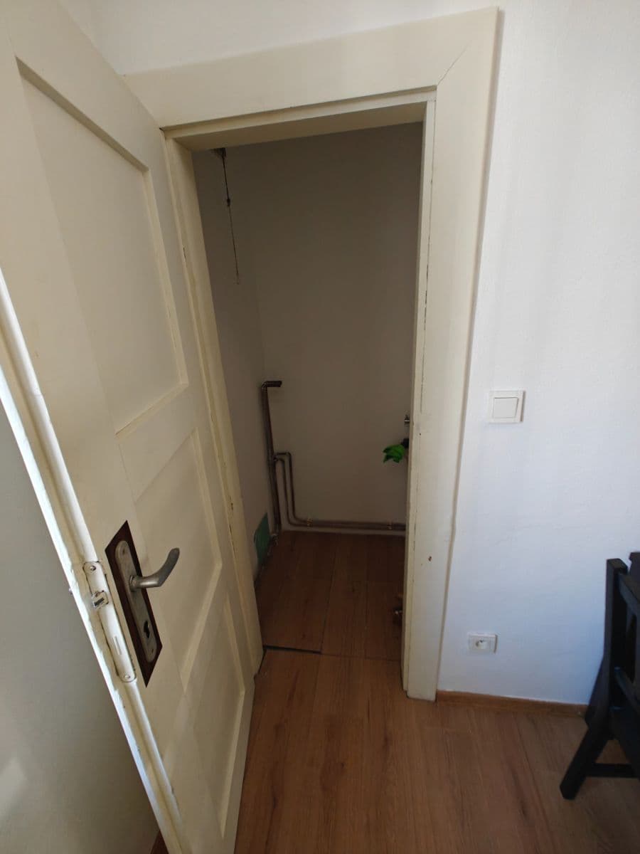 Prodej bytu 2+1 74 m², Ledenická, České Budějovice, Jihočeský kraj Prodej bytu 2+1 74 m², Ledenická, České Budějovice, Jihočeský kraj