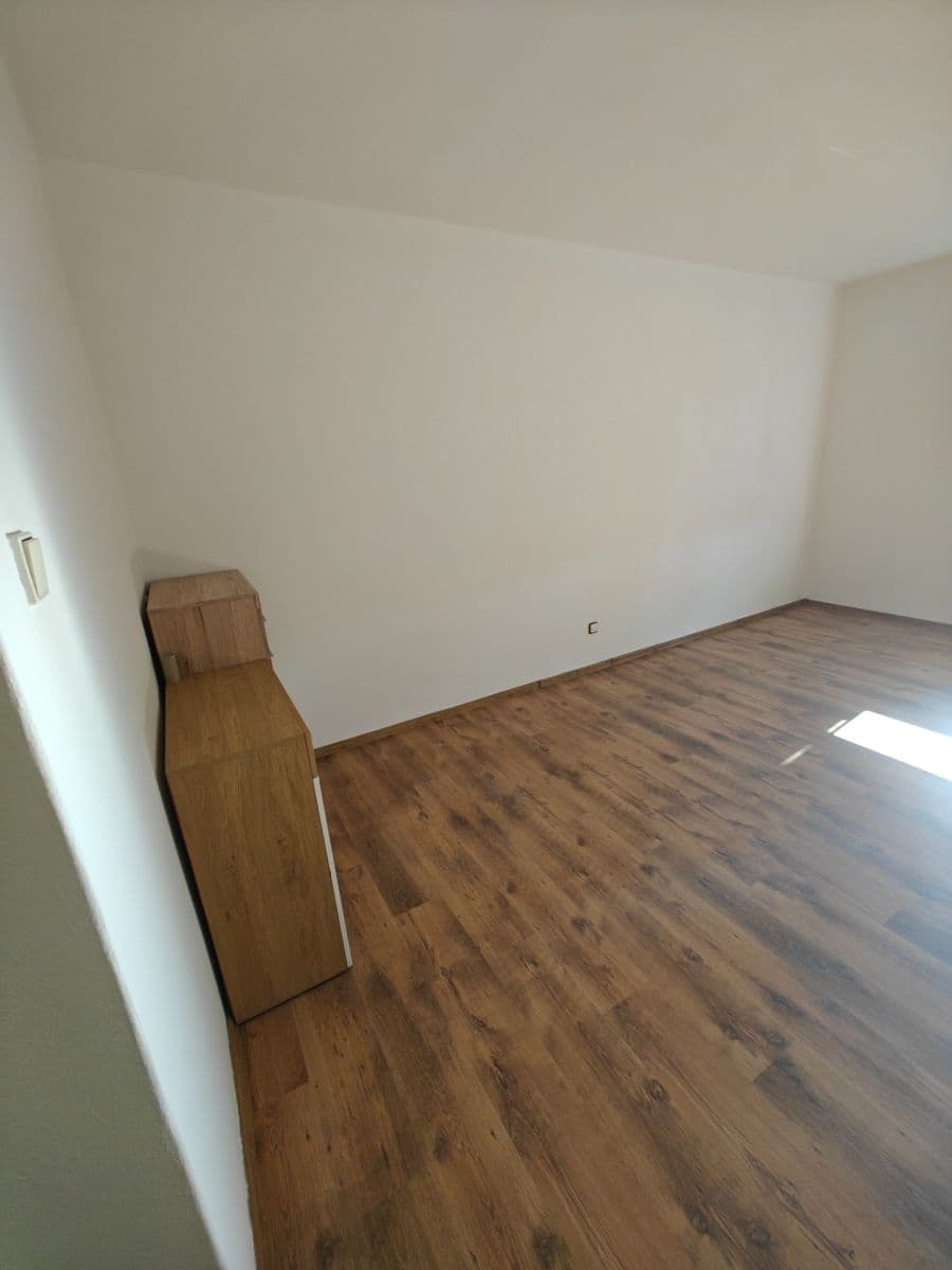 Prodej bytu 2+1 74 m², Ledenická, České Budějovice, Jihočeský kraj Prodej bytu 2+1 74 m², Ledenická, České Budějovice, Jihočeský kraj
