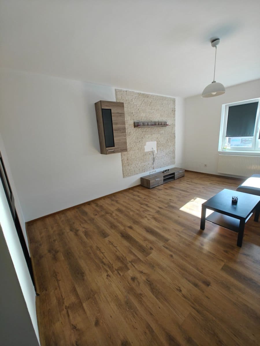 Prodej bytu 2+1 74 m², Ledenická, České Budějovice, Jihočeský kraj Prodej bytu 2+1 74 m², Ledenická, České Budějovice, Jihočeský kraj