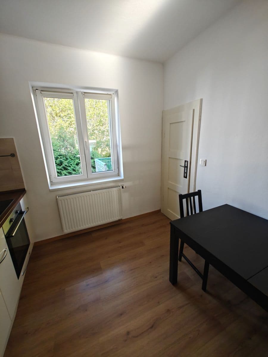 Prodej bytu 2+1 74 m², Ledenická, České Budějovice, Jihočeský kraj Prodej bytu 2+1 74 m², Ledenická, České Budějovice, Jihočeský kraj