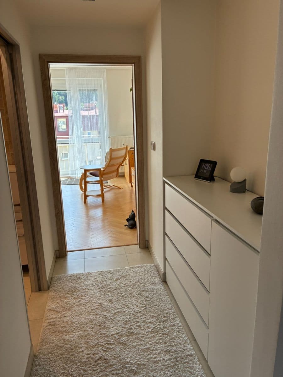 Pronájem bytu 2+1 67 m², Kladenská, Praha, Praha Pronájem bytu 2+1 67 m², Kladenská, Praha, Praha