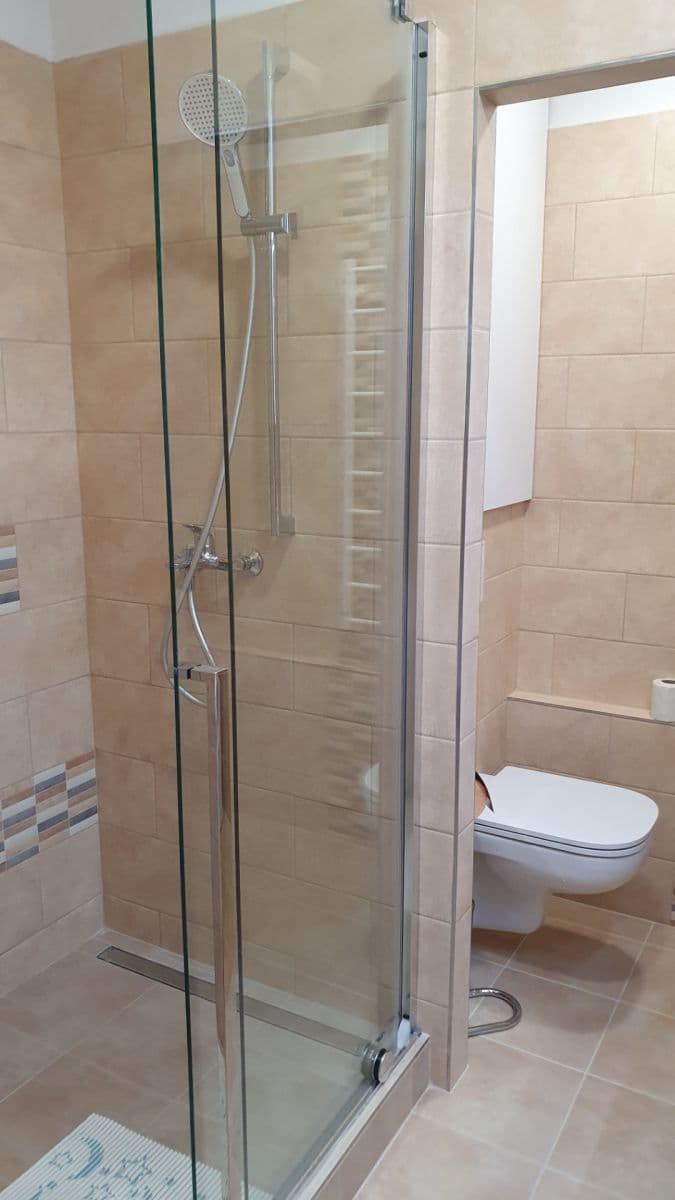 Pronájem bytu 1+kk 32 m², Jana Masaryka, Hradec Králové, Královéhradecký kraj Pronájem bytu 1+kk 32 m², Jana Masaryka, Hradec Králové, Královéhradecký kraj