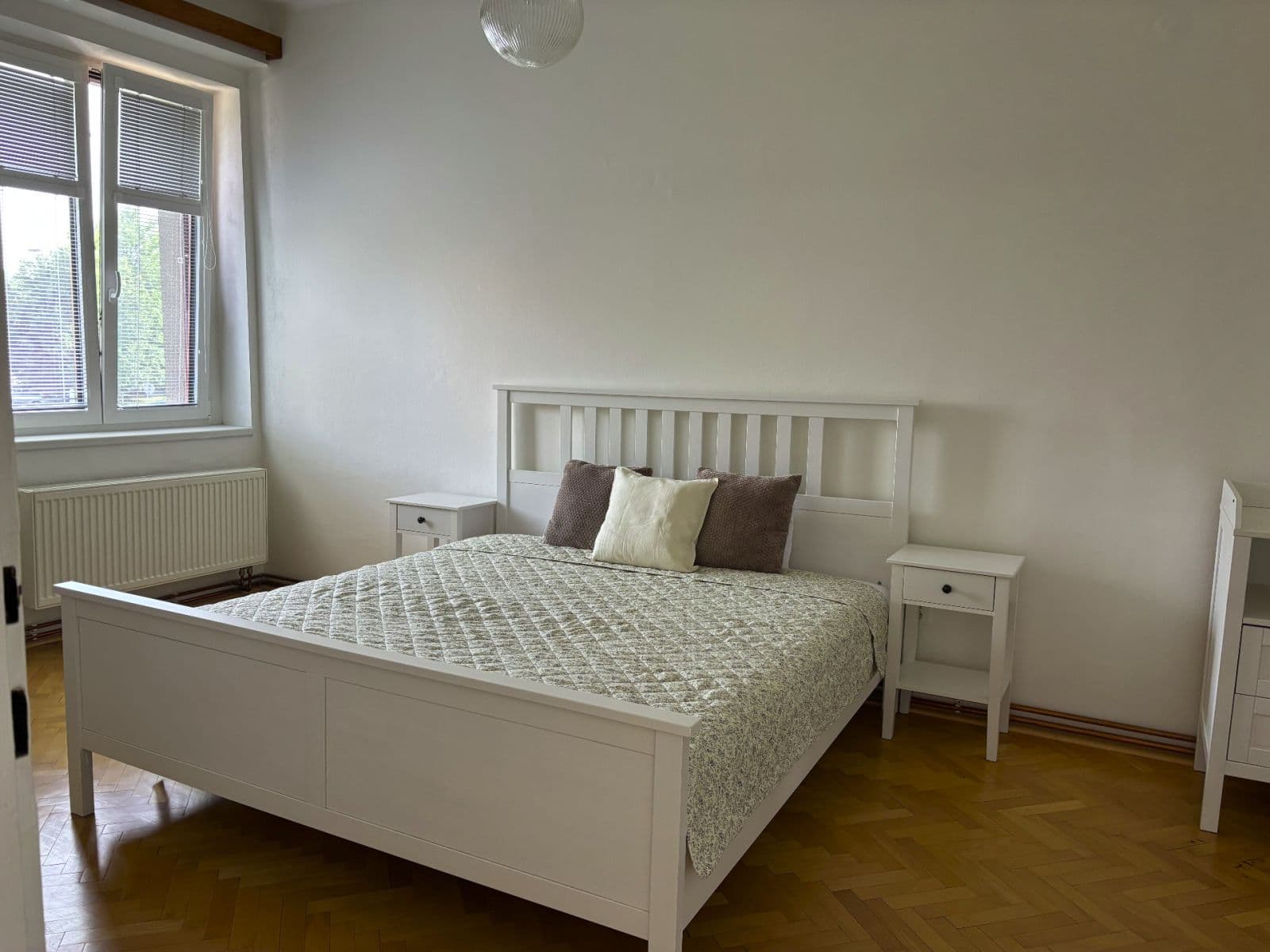 Pronájem bytu 2+1 65 m², Jiráskova, Pardubice, Pardubický kraj Pronájem bytu 2+1 65 m², Jiráskova, Pardubice, Pardubický kraj