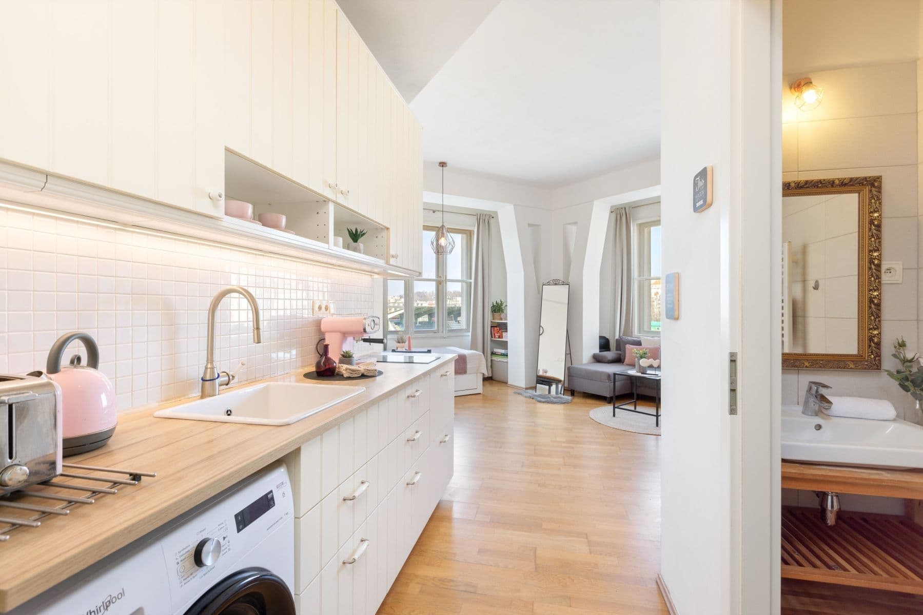 Pronájem bytu 34 m², Sportovní, Praha, Praha Pronájem bytu 34 m², Sportovní, Praha, Praha