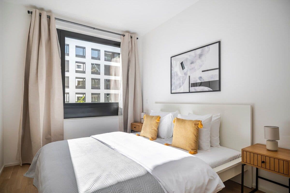 Pronájem bytu 45 m², Kaplířova, Praha, Praha Pronájem bytu 45 m², Kaplířova, Praha, Praha