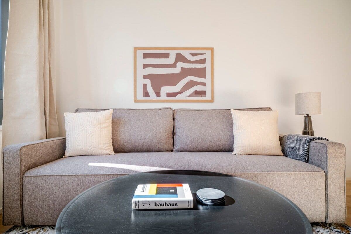 Pronájem bytu 45 m², Kaplířova, Praha, Praha Pronájem bytu 45 m², Kaplířova, Praha, Praha