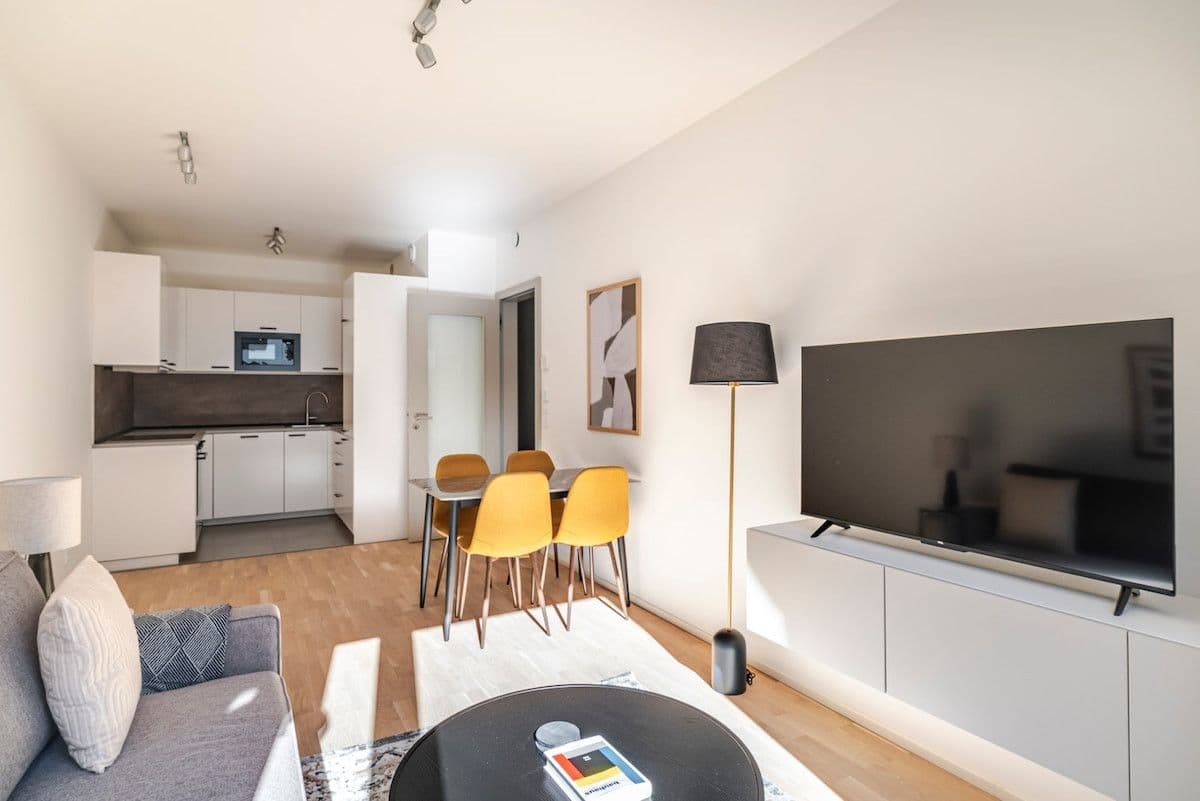 Pronájem bytu 45 m², Kaplířova, Praha, Praha Pronájem bytu 45 m², Kaplířova, Praha, Praha
