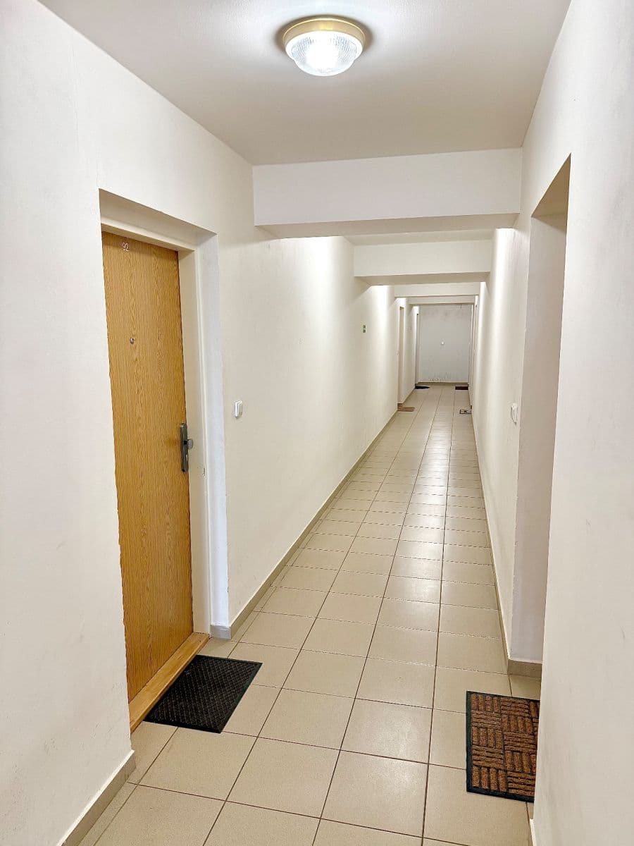 Prodej bytu 2+kk 44 m², Sokolovská, Čelákovice, Středočeský kraj Prodej bytu 2+kk 44 m², Sokolovská, Čelákovice, Středočeský kraj