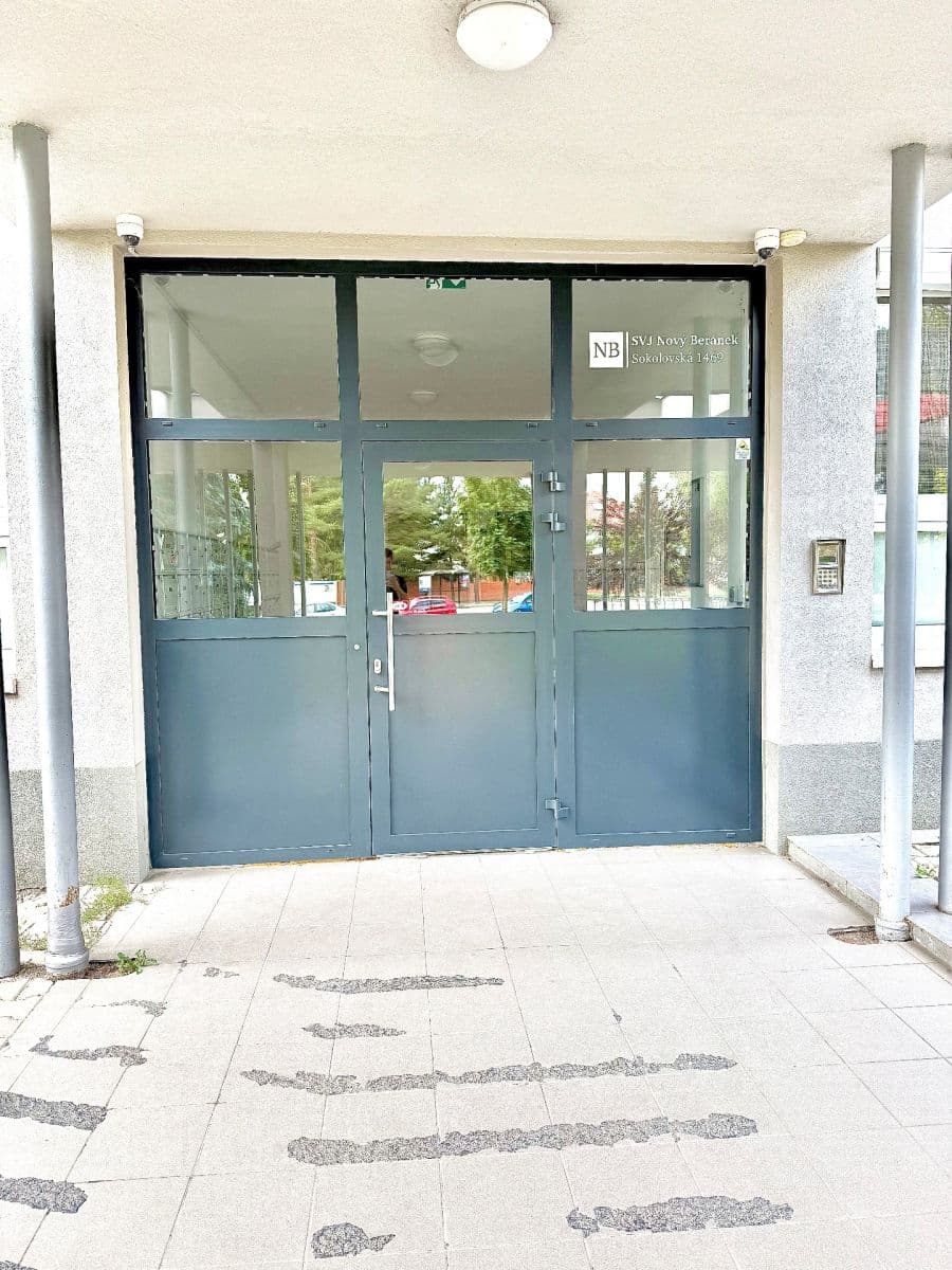 Prodej bytu 2+kk 44 m², Sokolovská, Čelákovice, Středočeský kraj Prodej bytu 2+kk 44 m², Sokolovská, Čelákovice, Středočeský kraj