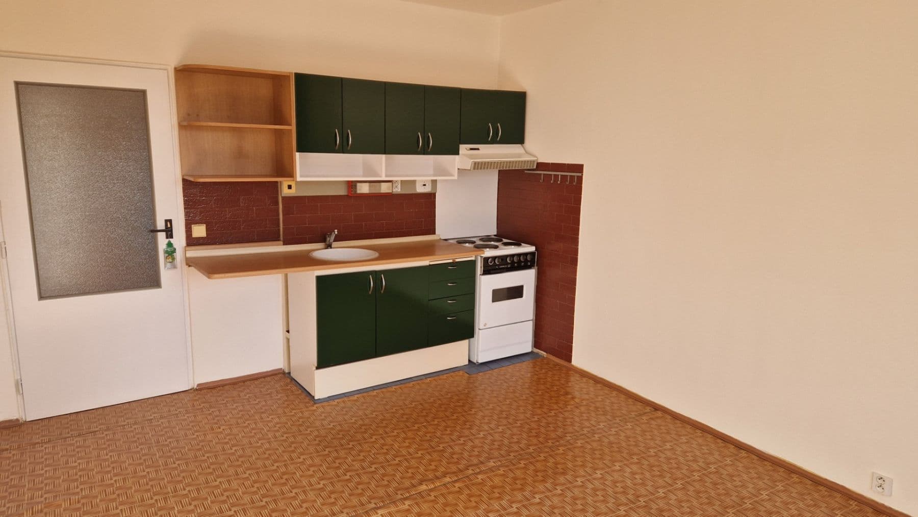 Pronájem bytu 2+kk 45 m², Velkopavlovická, Brno, Jihomoravský kraj Pronájem bytu 2+kk 45 m², Velkopavlovická, Brno, Jihomoravský kraj
