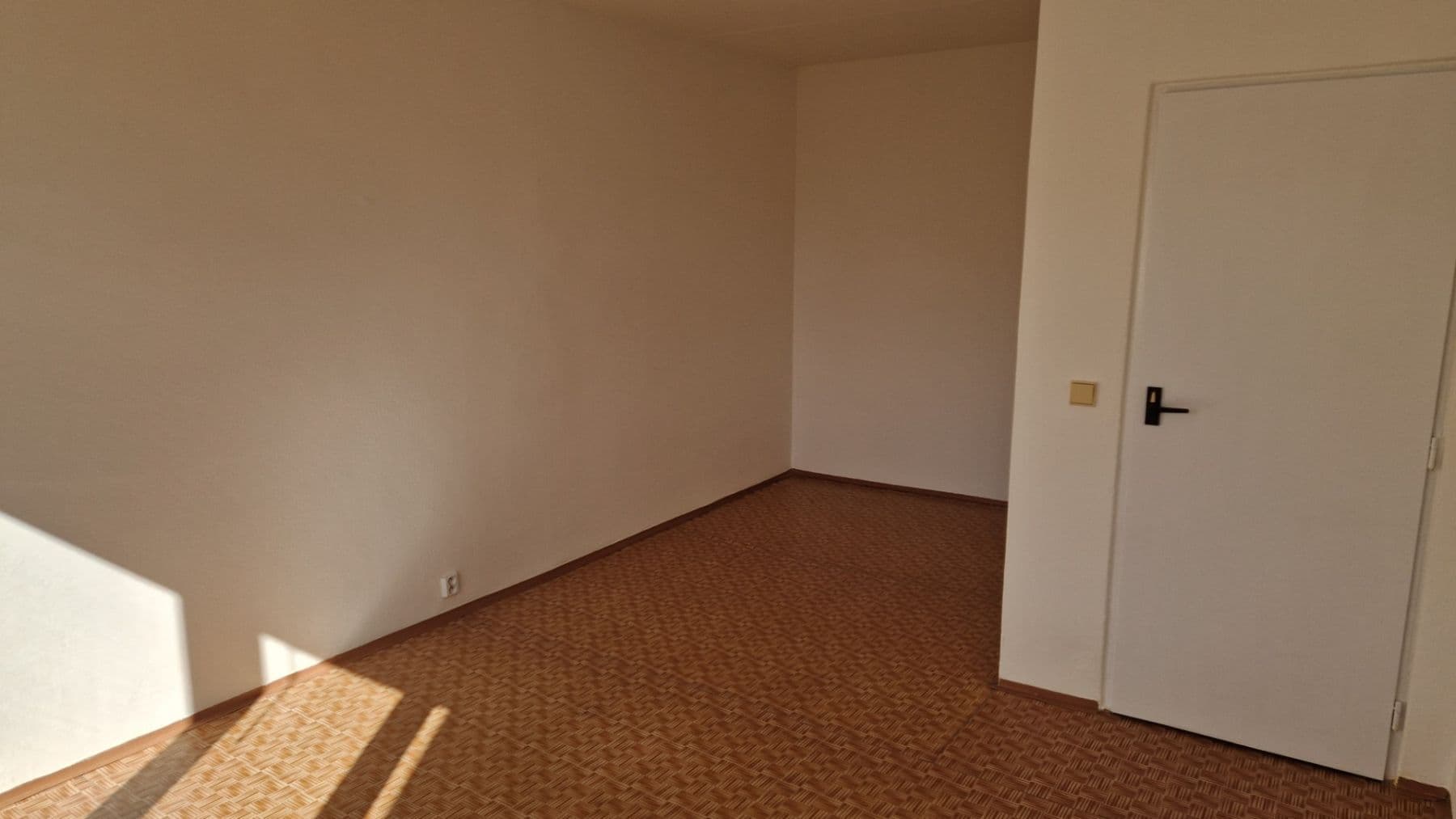 Pronájem bytu 2+kk 45 m², Velkopavlovická, Brno, Jihomoravský kraj Pronájem bytu 2+kk 45 m², Velkopavlovická, Brno, Jihomoravský kraj