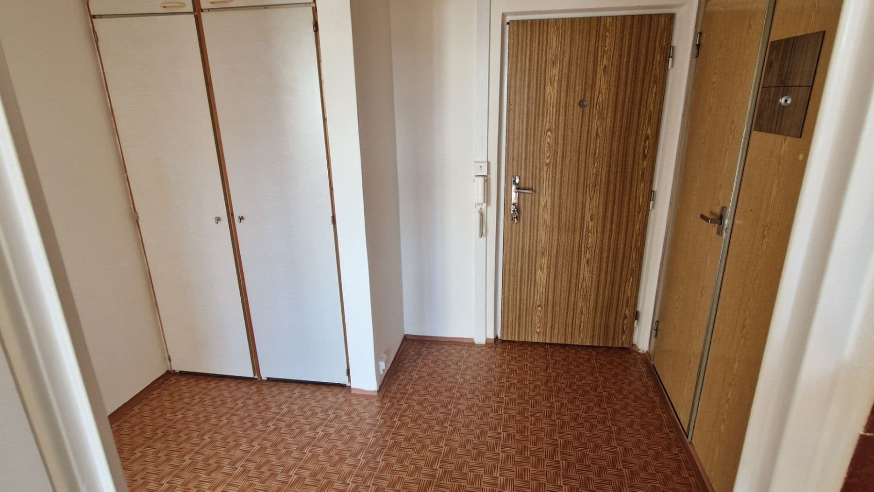 Pronájem bytu 2+kk 45 m², Velkopavlovická, Brno, Jihomoravský kraj Pronájem bytu 2+kk 45 m², Velkopavlovická, Brno, Jihomoravský kraj