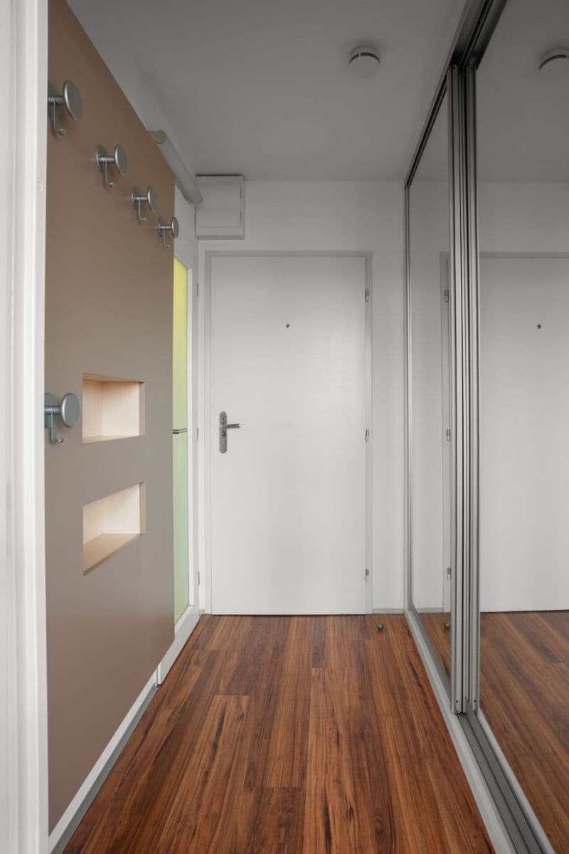 Pronájem bytu 1+kk 30 m², Molákova, Praha, Praha Pronájem bytu 1+kk 30 m², Molákova, Praha, Praha