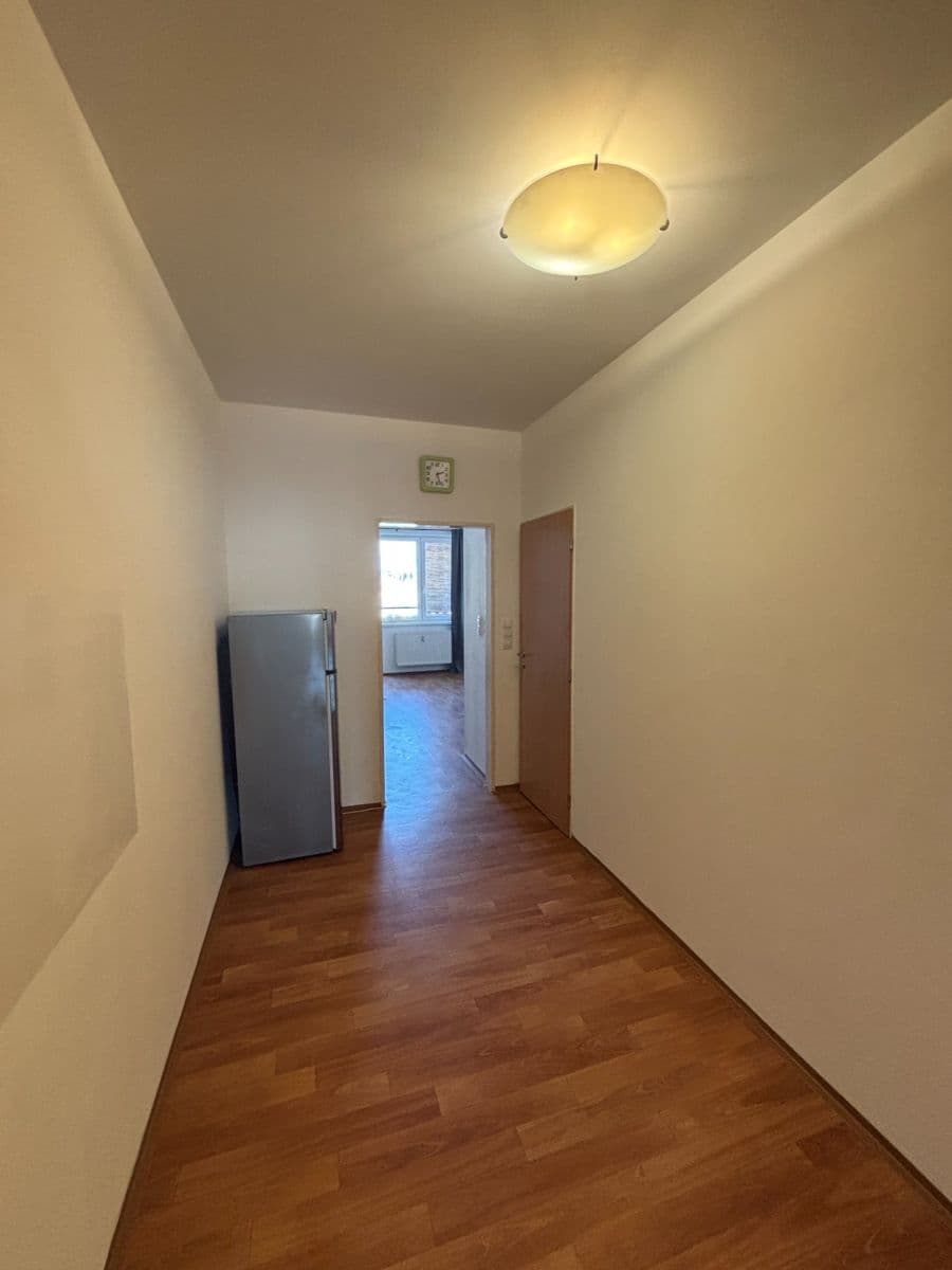 Pronájem bytu 1+kk 37 m², Podkovářská, Praha, Praha Pronájem bytu 1+kk 37 m², Podkovářská, Praha, Praha