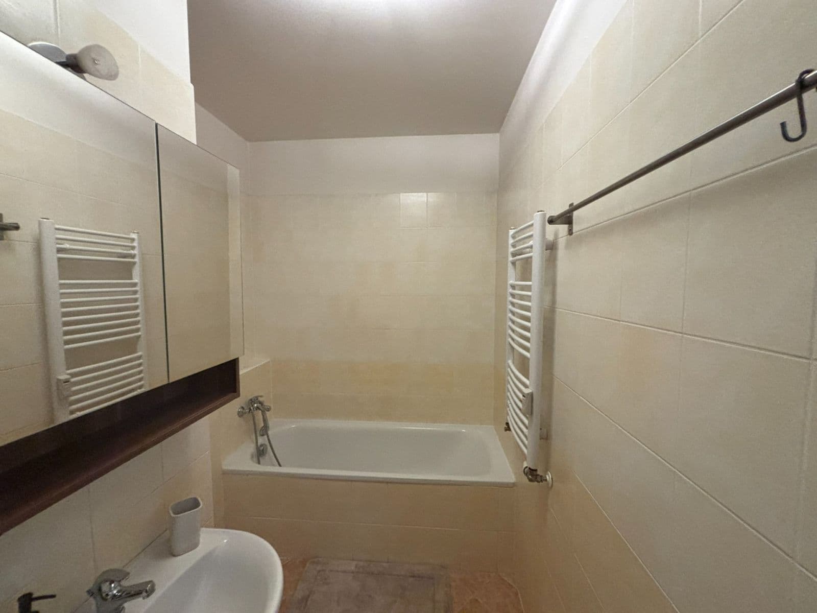 Pronájem bytu 1+kk 37 m², Podkovářská, Praha, Praha Pronájem bytu 1+kk 37 m², Podkovářská, Praha, Praha