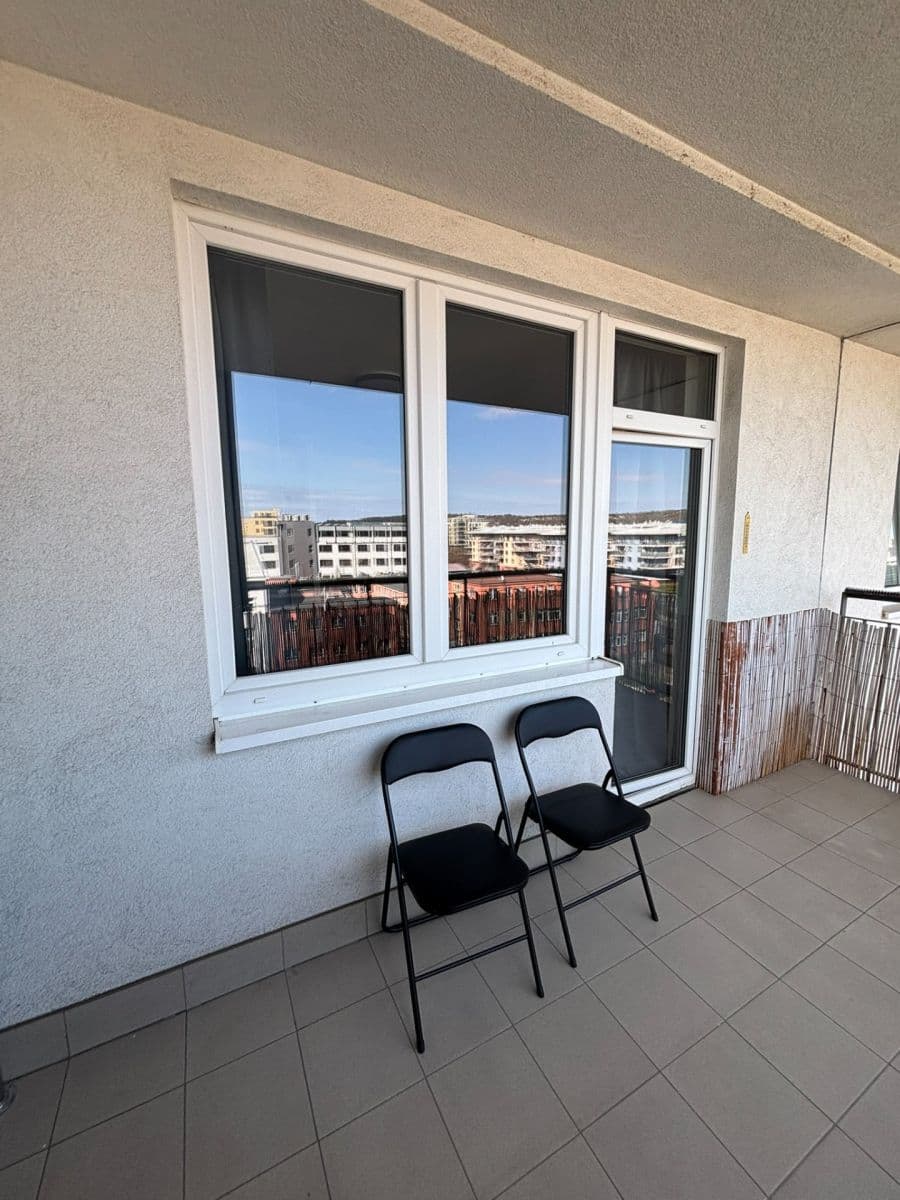 Pronájem bytu 1+kk 37 m², Podkovářská, Praha, Praha Pronájem bytu 1+kk 37 m², Podkovářská, Praha, Praha