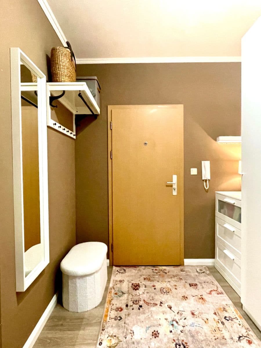 Prodej bytu 4+kk 96 m², Zbrojnická, Karlovy Vary, Karlovarský kraj Prodej bytu 4+kk 96 m², Zbrojnická, Karlovy Vary, Karlovarský kraj