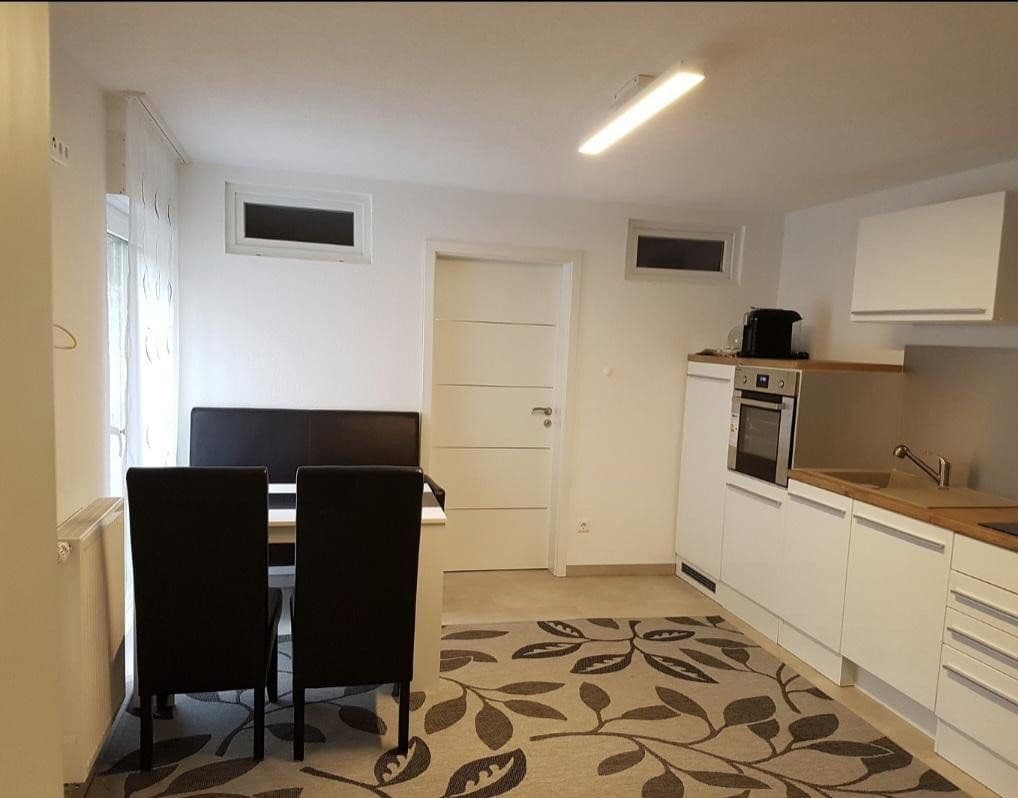 Prodej domu 211 m², pozemek 755 m², Pforzheim, Bádensko-Württembersko Prodej domu 211 m², pozemek 755 m², Pforzheim, Bádensko-Württembersko