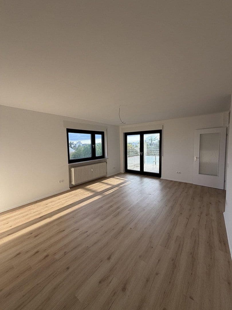 Pronájem bytu 3+1 77 m², Akademiestraße 27, Hanau, Hessen Pronájem bytu 3+1 77 m², Akademiestraße 27, Hanau, Hessen