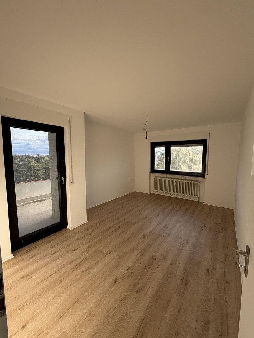 Pronájem bytu 3+1 77 m², Akademiestraße 27, Hanau, Hessen Pronájem bytu 3+1 77 m², Akademiestraße 27, Hanau, Hessen