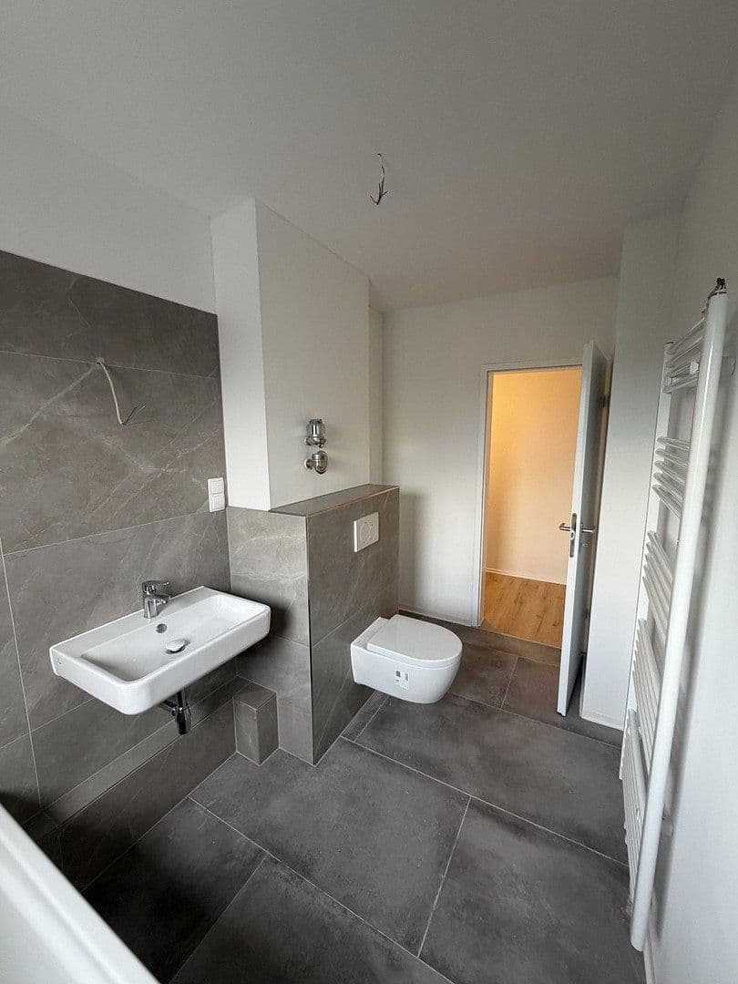 Pronájem bytu 3+1 77 m², Akademiestraße 27, Hanau, Hessen Pronájem bytu 3+1 77 m², Akademiestraße 27, Hanau, Hessen